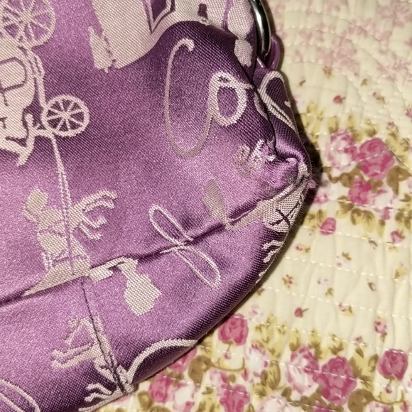 Coach - Picture 5 of 6